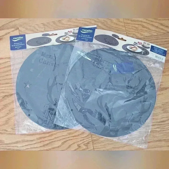 Set of 4 Grey Scandinavian Style Felt Christmas Placemats - Picture 1 of 3